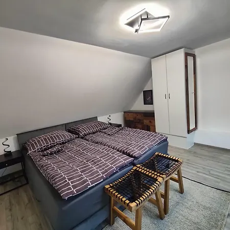 Wachau An Der Historischen Stadtmauer