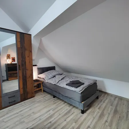 Wachau An Der Historischen Stadtmauer