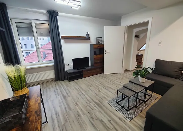 Wachau An Der Historischen Stadtmauer * Krems an der Donau