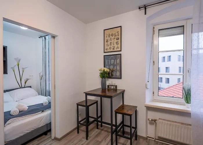 Wachau An Der Historischen Stadtmauer